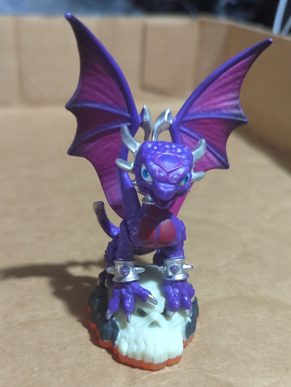 Skylanders Giants Series 2 Cynder Dragon